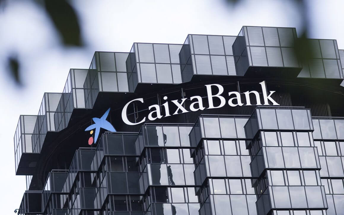 CaixaBank compensa el 100% de su huella de carbono